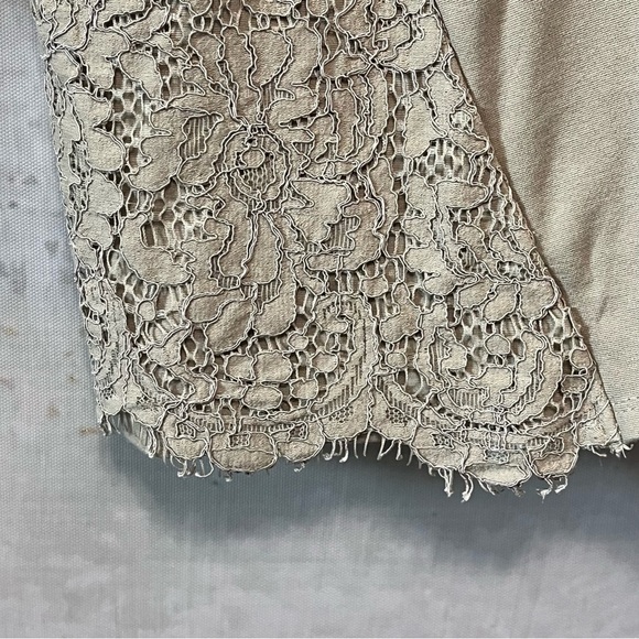 J. JILL Ponte Knit Floral‎ Lace Overlay Tunic Top Womens XL Cottagecore Taupe - Picture 13 of 16